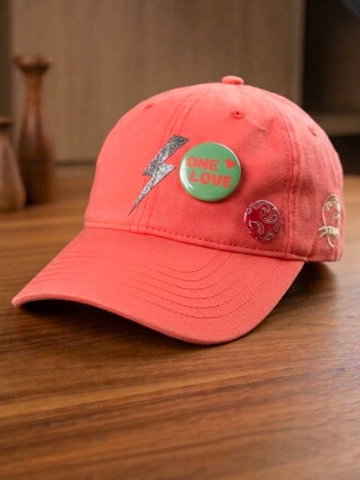 GORRA ANGIE ROJO