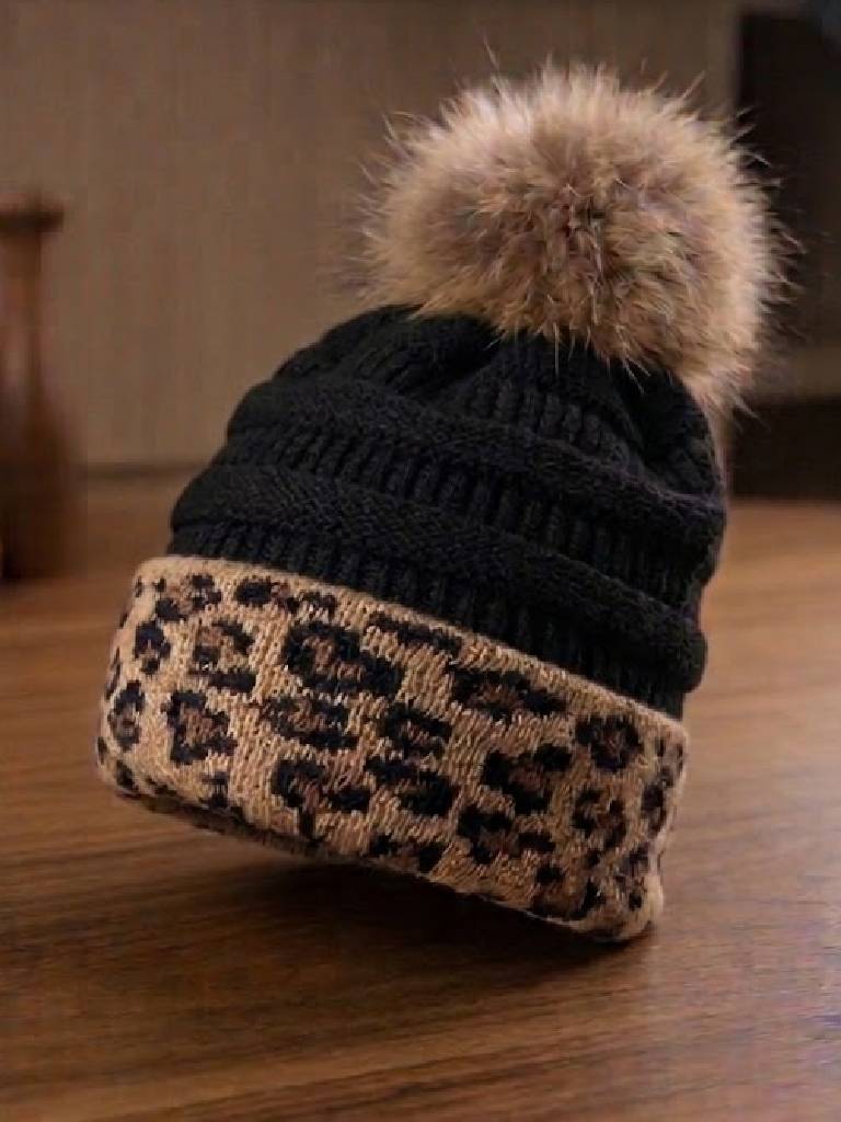 GORRO ANIMAL PRINT NEGRO