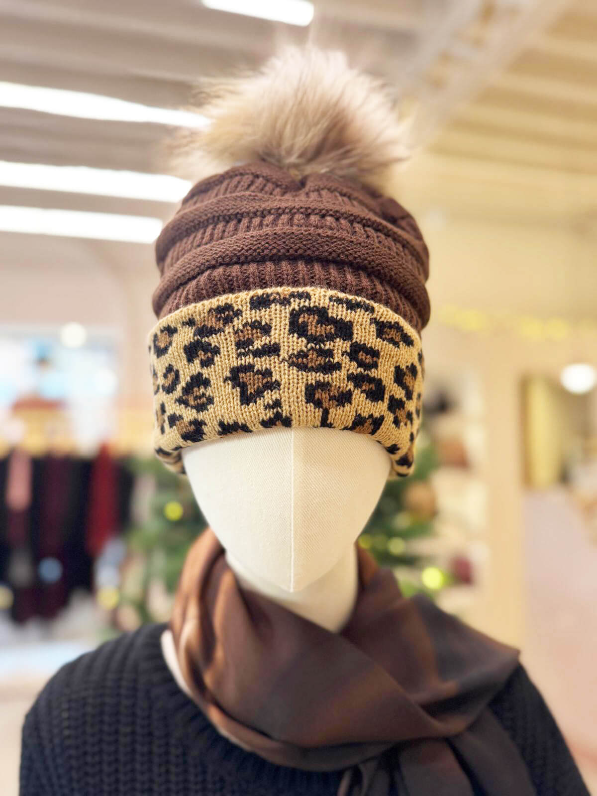 GORRO ANIMAL PRINT MARRON