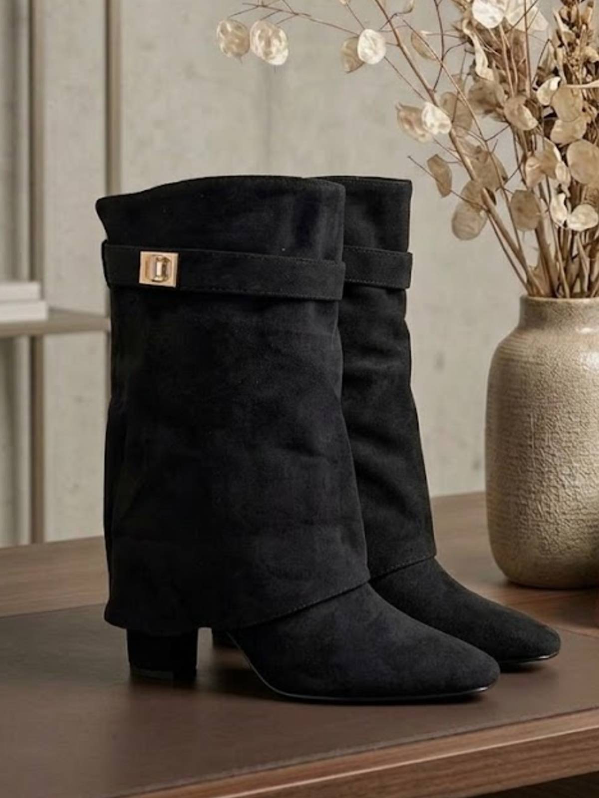 BOTIN LAMIRA NEGRO