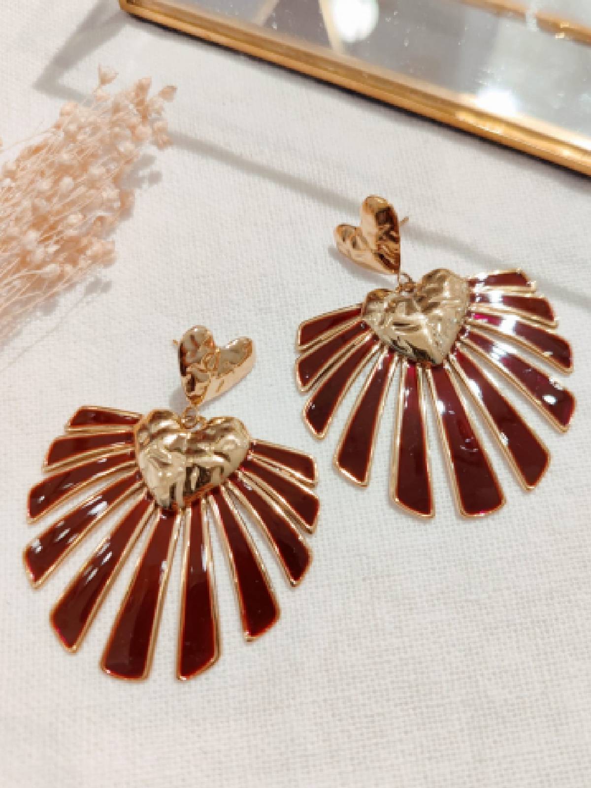 PALMER BURGUNDY EARRINGS