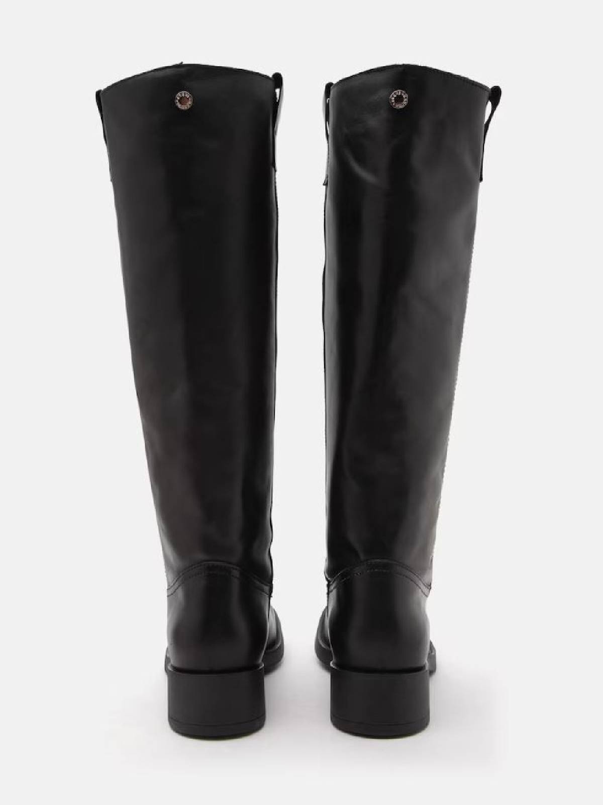 BOTA ZOLA