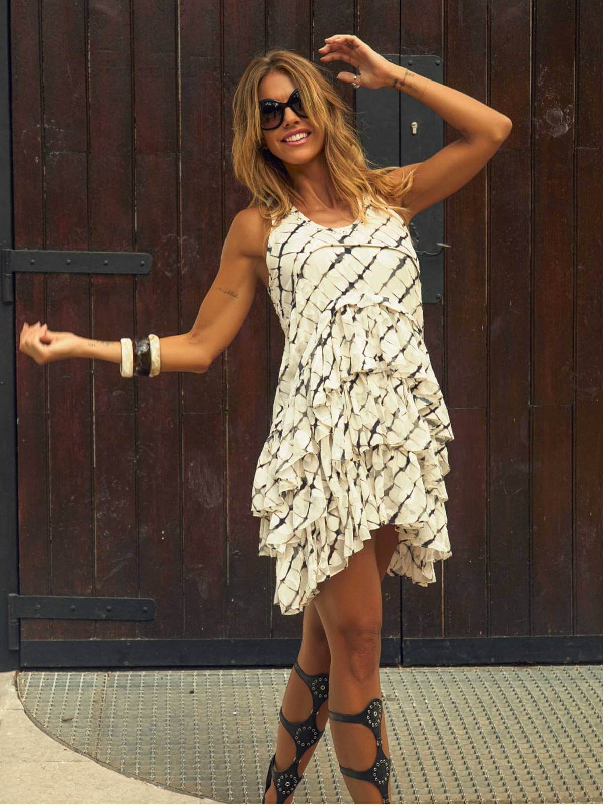 LA ROBE DE SERI SERA CAMÉLÉONIQUE