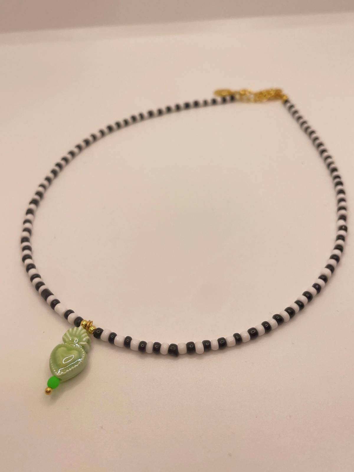 SONIA GREEN PENDANT