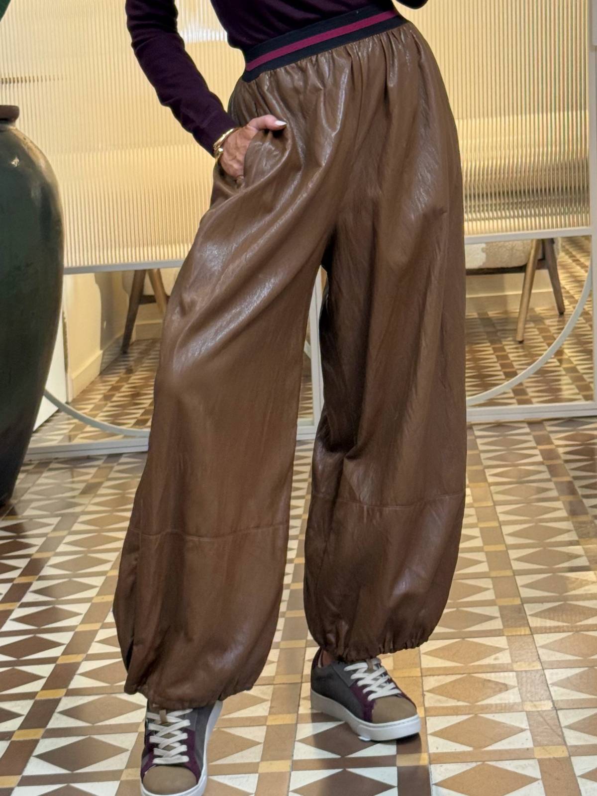 PANTALÓN VALERO MARRON