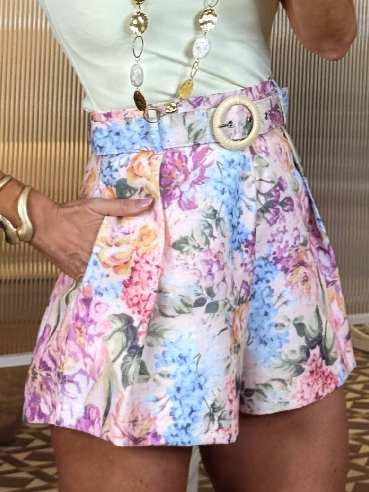 SHORT VESSY
