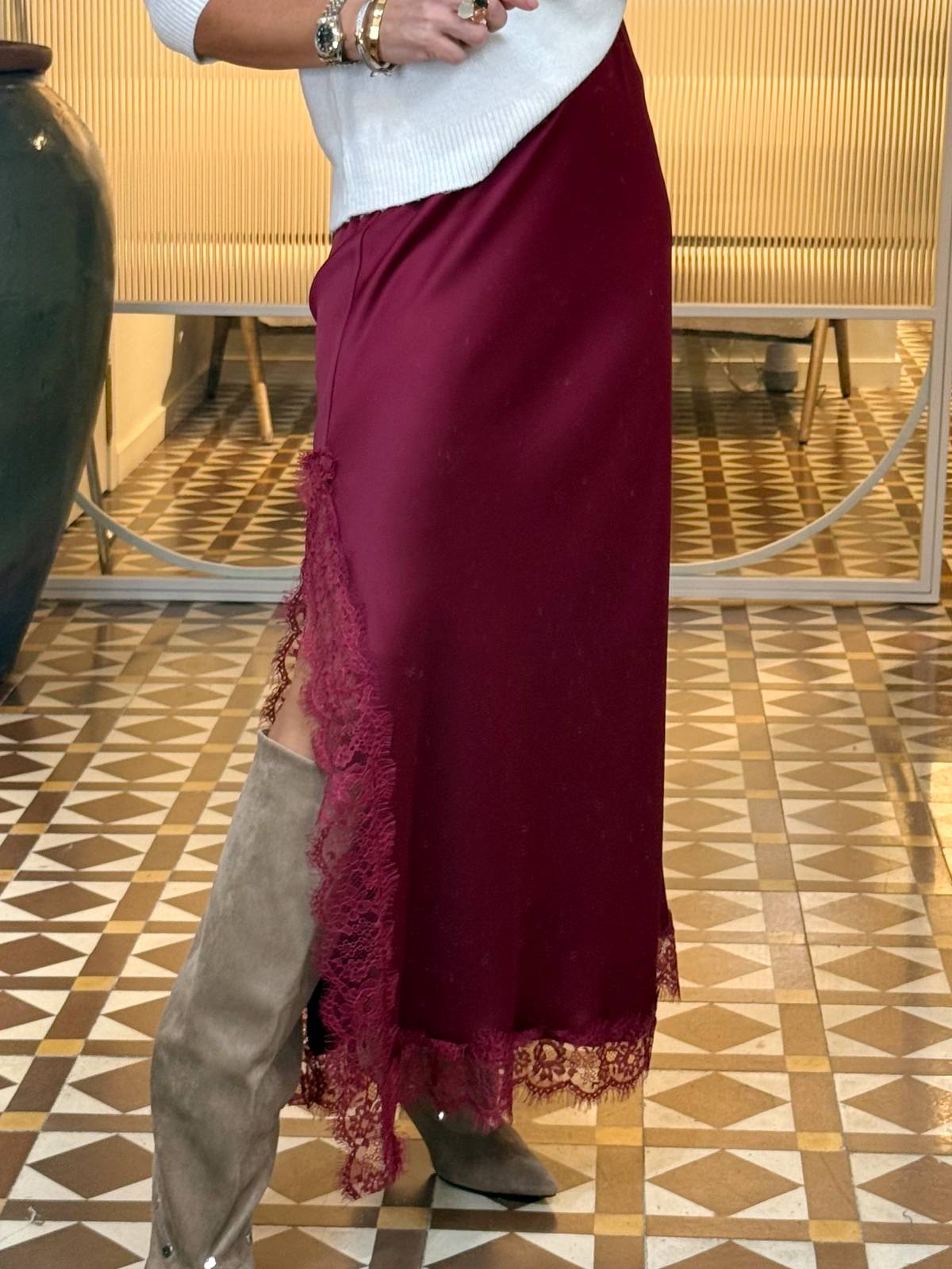FALDA VIDARA BURDEOS