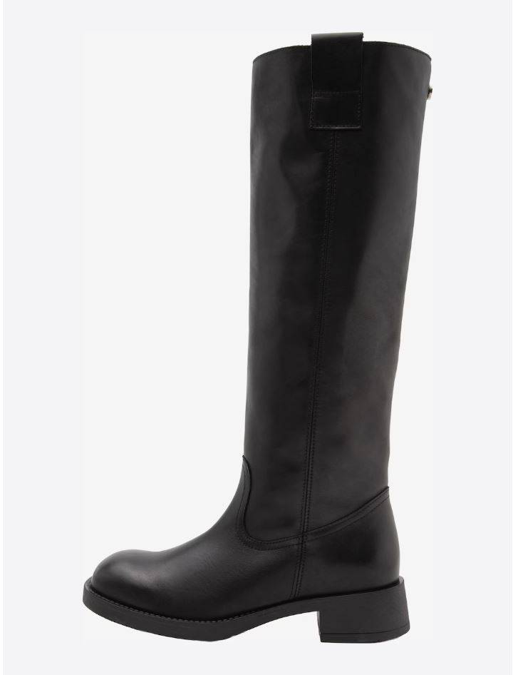 BOTA ZOLA