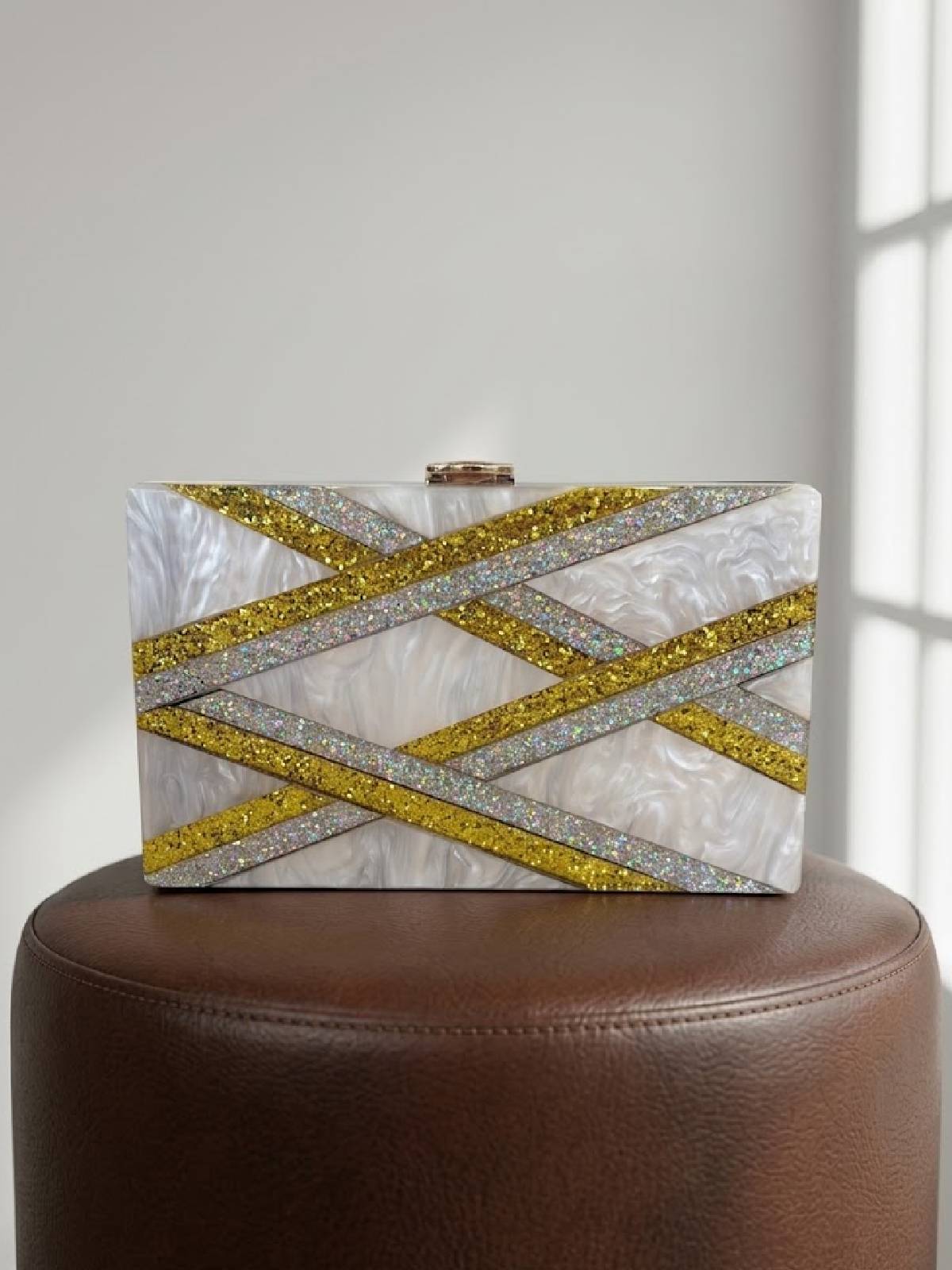 BOLSO DE MANO DOMINICA