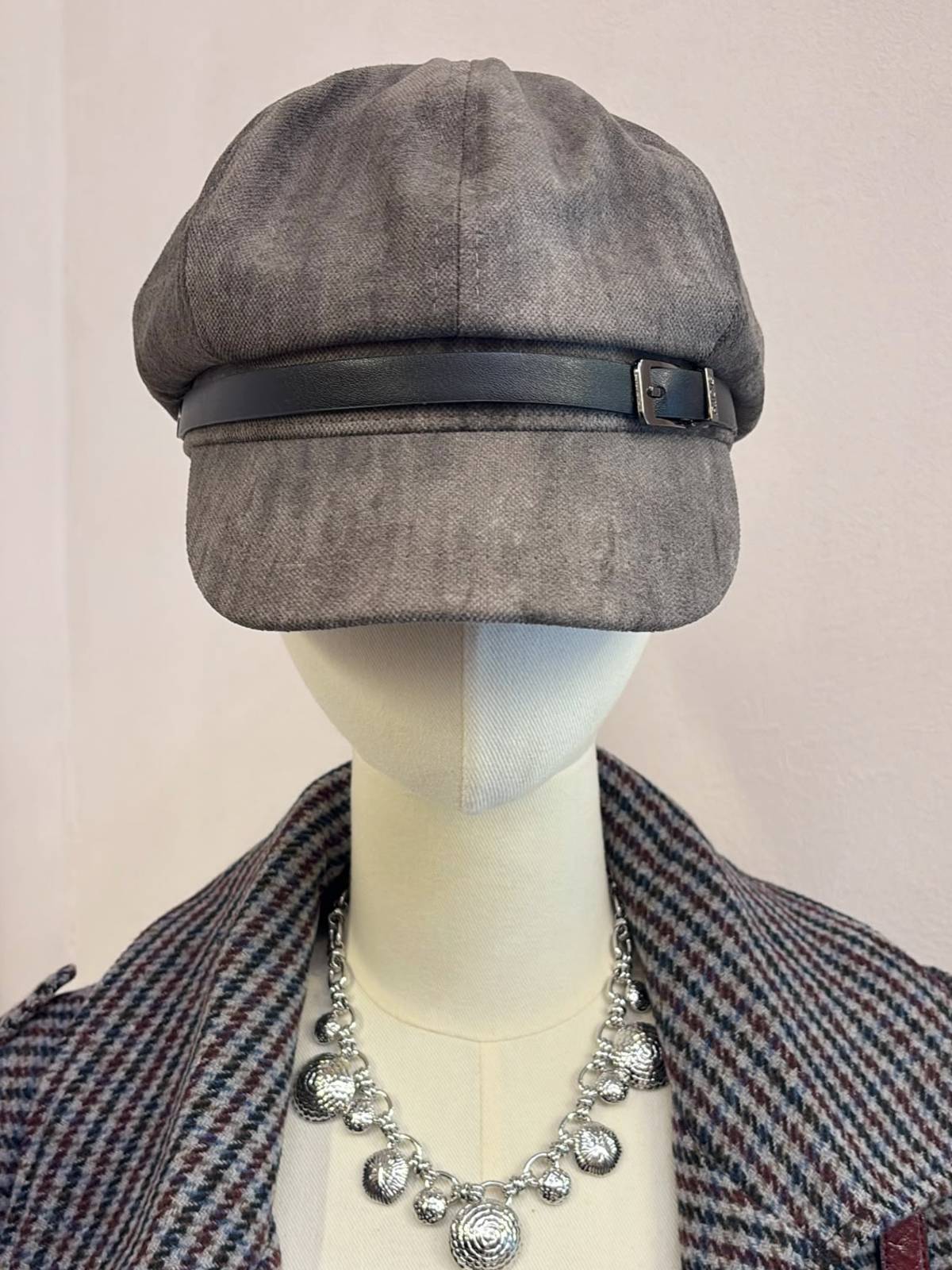 GORRA PEAKY GRIS CLARO
