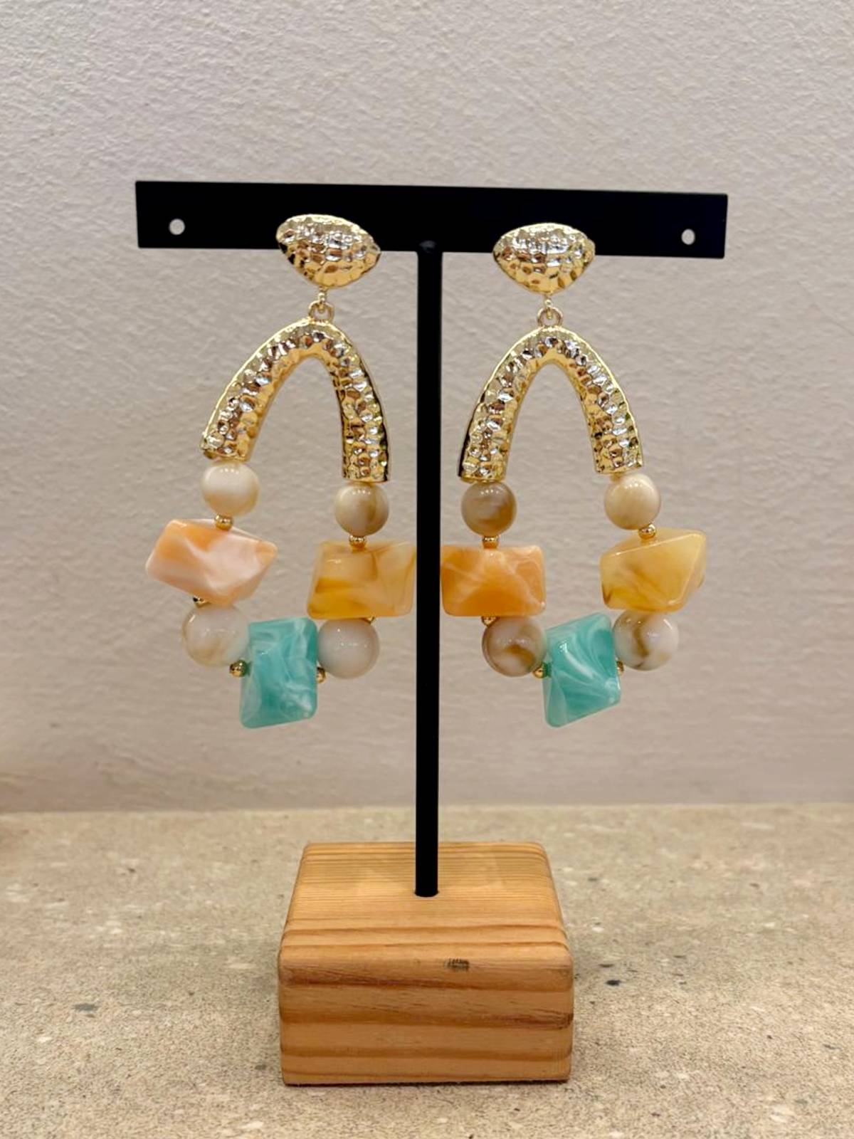 BOUCLES D'OREILLES EN PIERRE